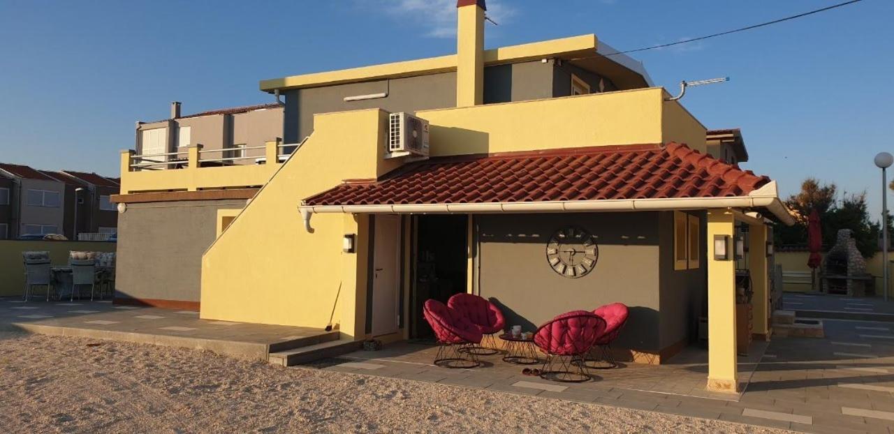 Apartments By The Sea Nin, Zadar - 15513 المظهر الخارجي الصورة